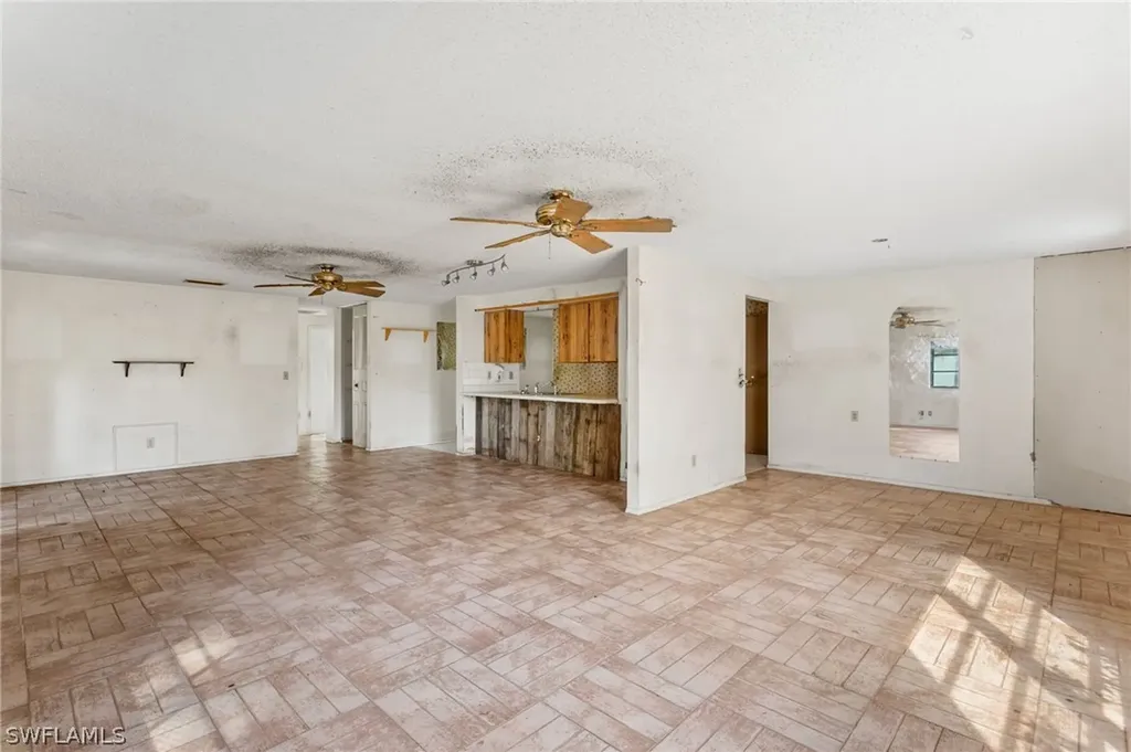 465 5th Street SW Naples FL 34117