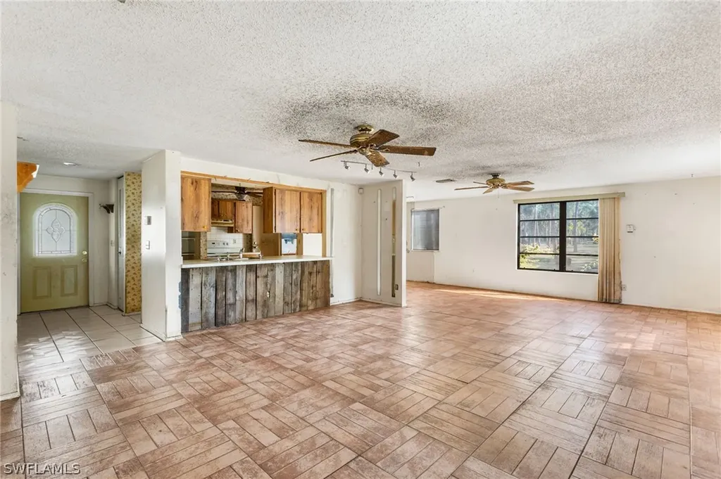 465 5th Street SW Naples FL 34117
