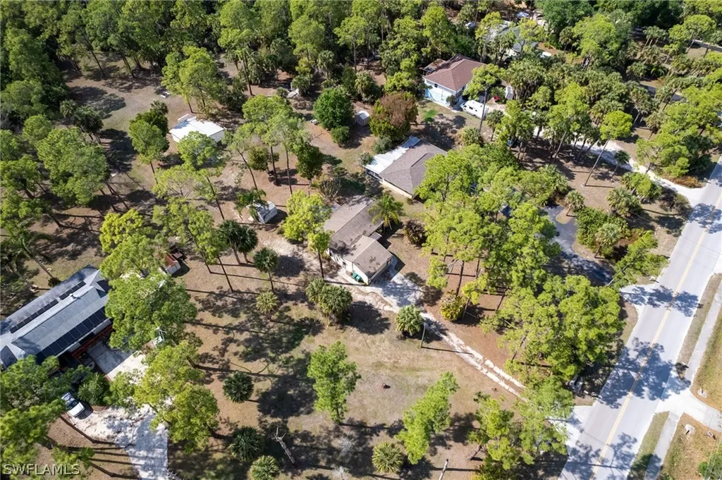 465 5th Street SW Naples FL 34117