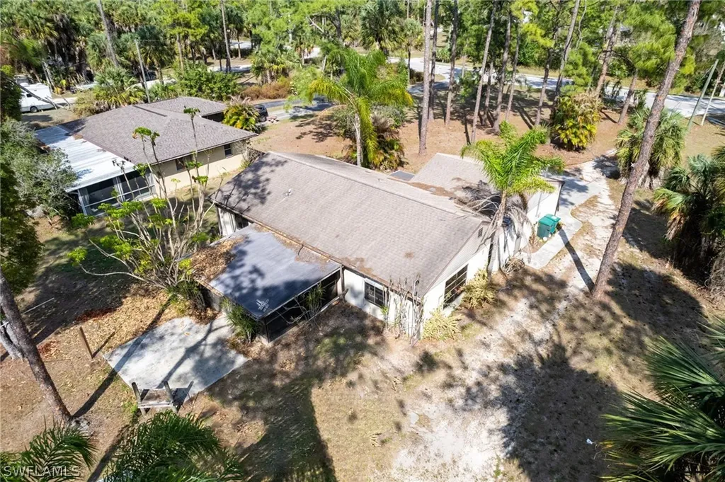 465 5th Street SW Naples FL 34117