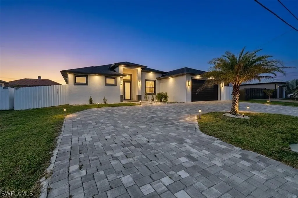 913 Embers Parkway W Cape Coral FL 33993
