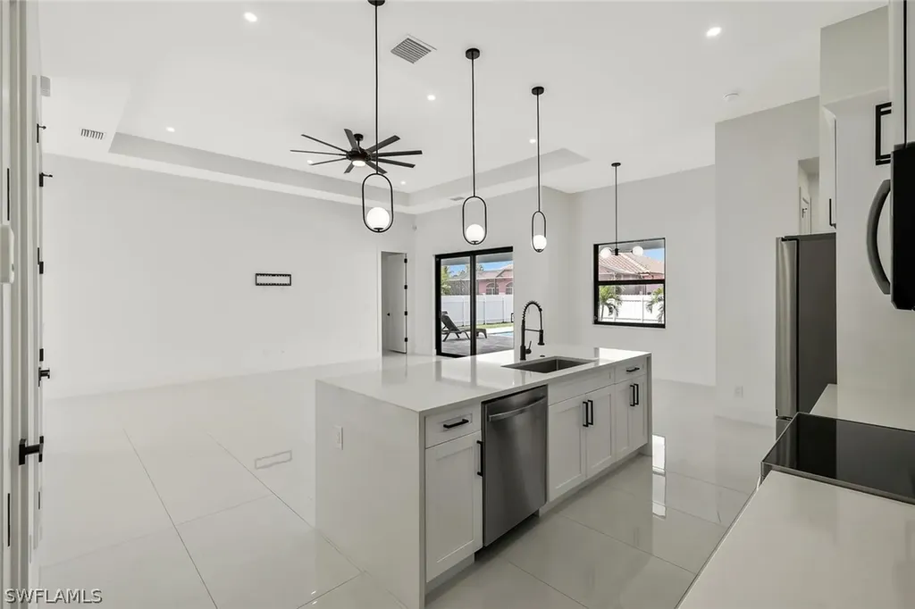 913 Embers Parkway W Cape Coral FL 33993