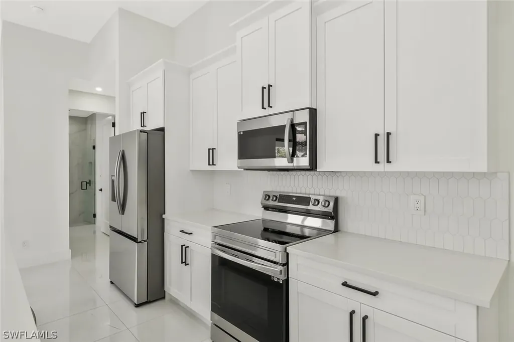 913 Embers Parkway W Cape Coral FL 33993