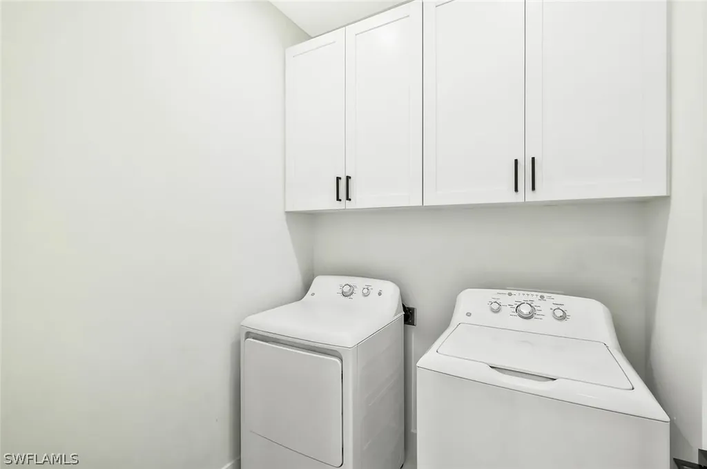 913 Embers Parkway W Cape Coral FL 33993