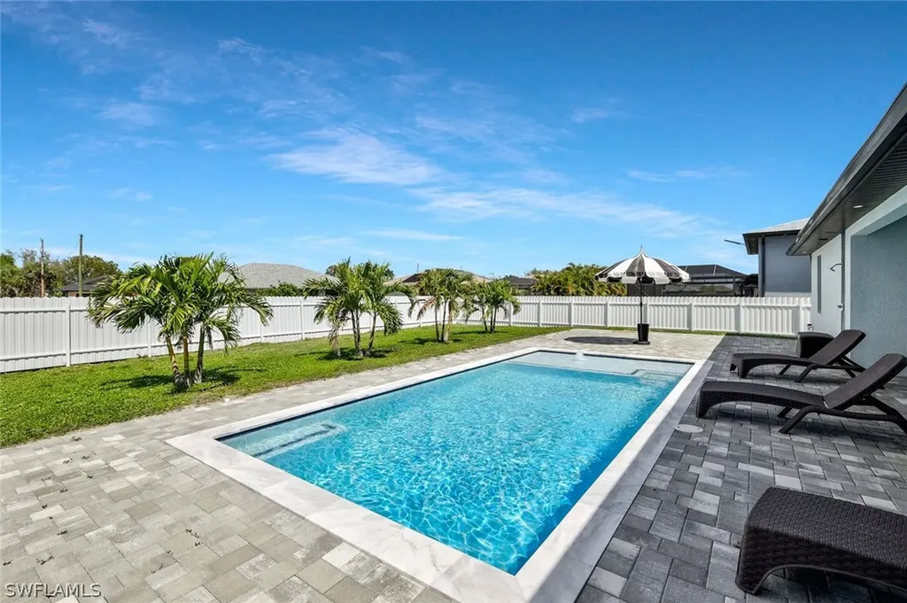 913 Embers Parkway W Cape Coral FL 33993