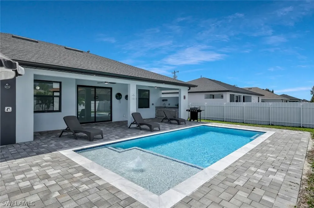 913 Embers Parkway W Cape Coral FL 33993