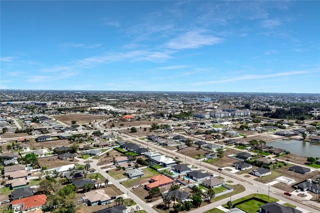 913 Embers Parkway W Cape Coral FL 33993