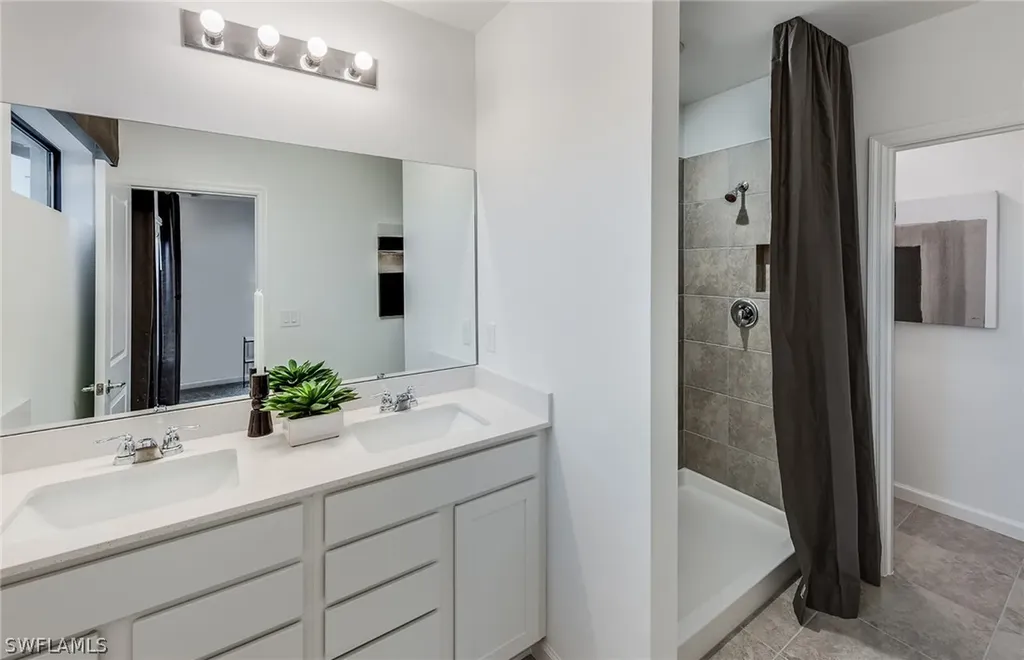 1565 Lake Jessup Circle Cape Coral FL 33909