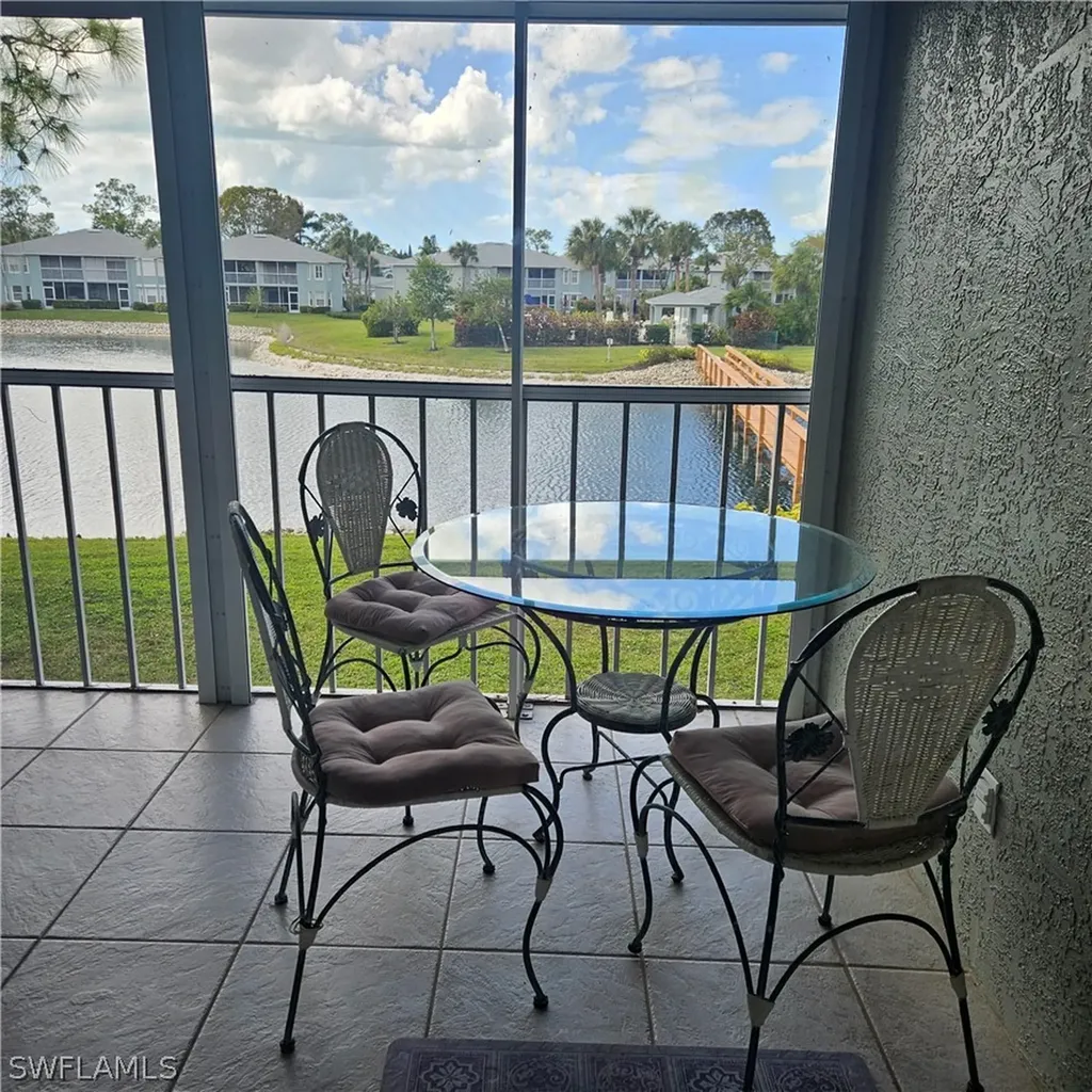 915 New Waterford Drive Naples FL 34104