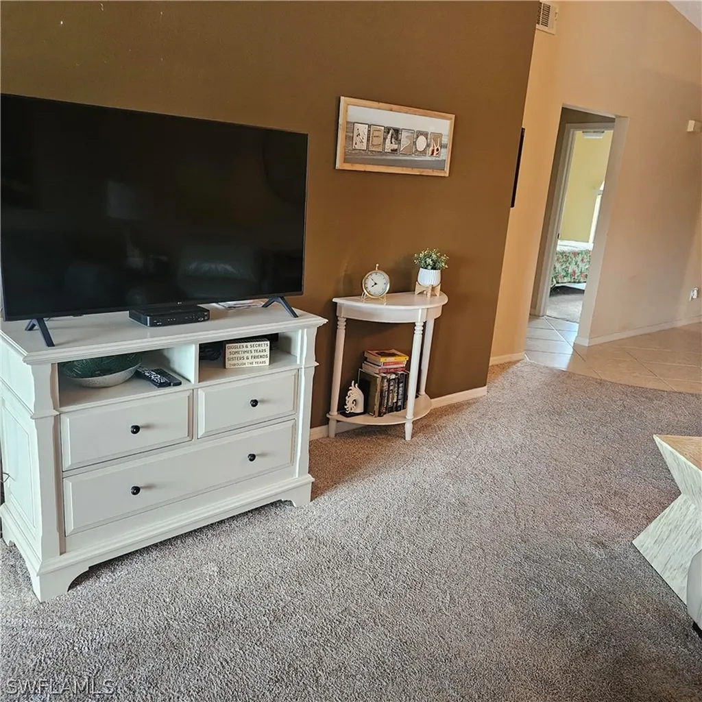 915 New Waterford Drive Naples FL 34104