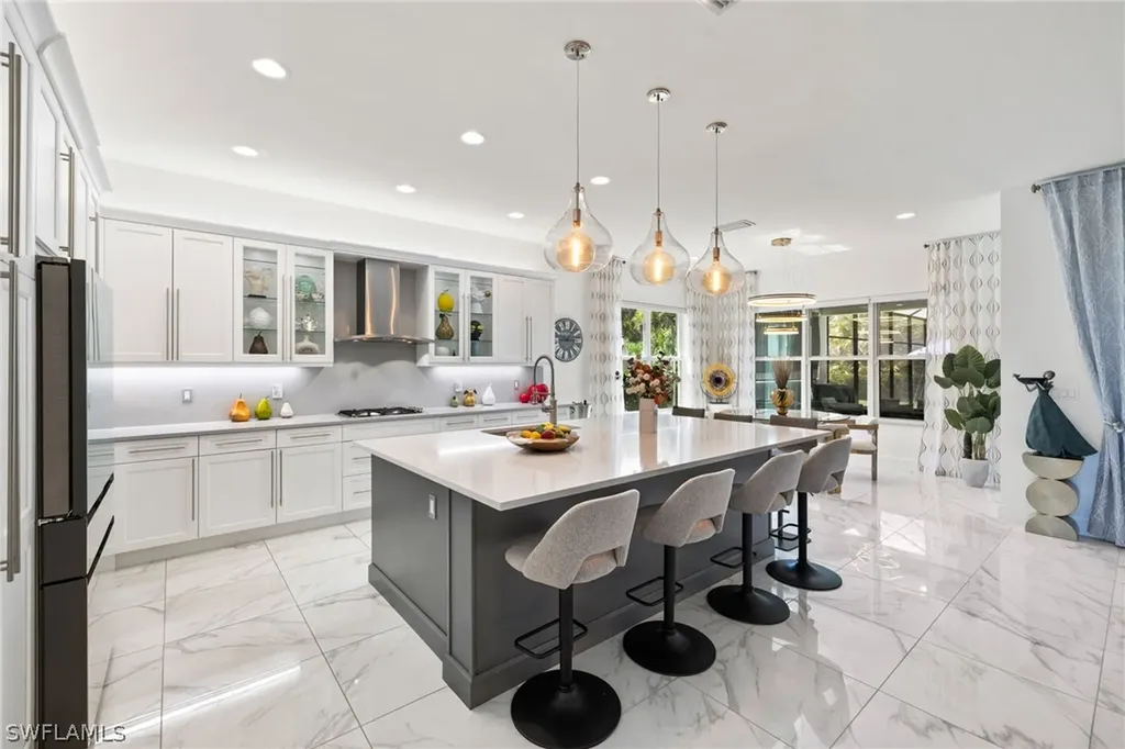 12097 Eucalyptus Way Naples FL 34120