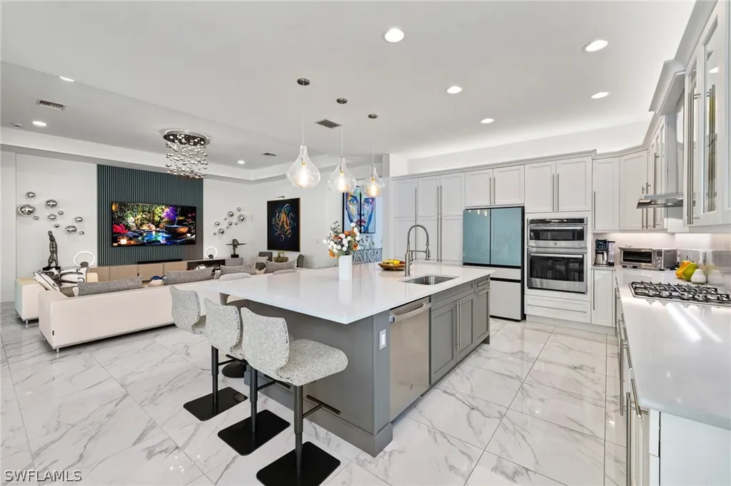 12097 Eucalyptus Way Naples FL 34120