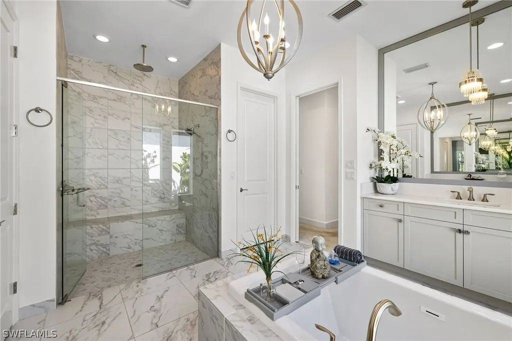 12097 Eucalyptus Way Naples FL 34120