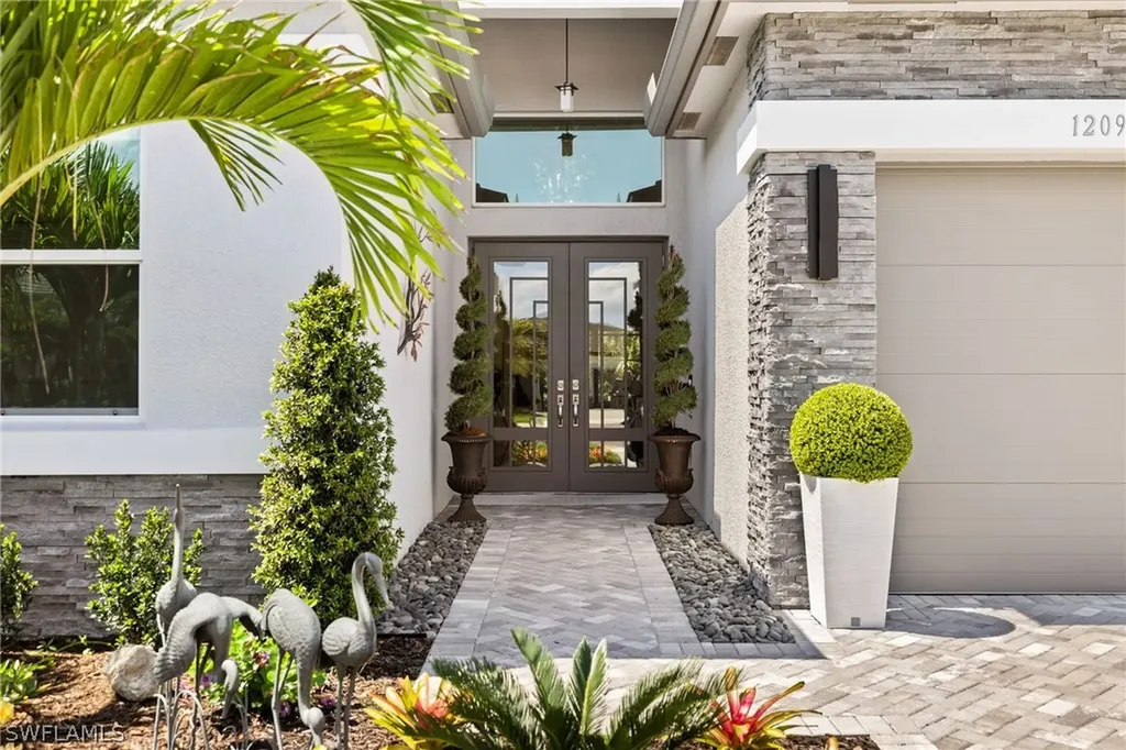 12097 Eucalyptus Way Naples FL 34120
