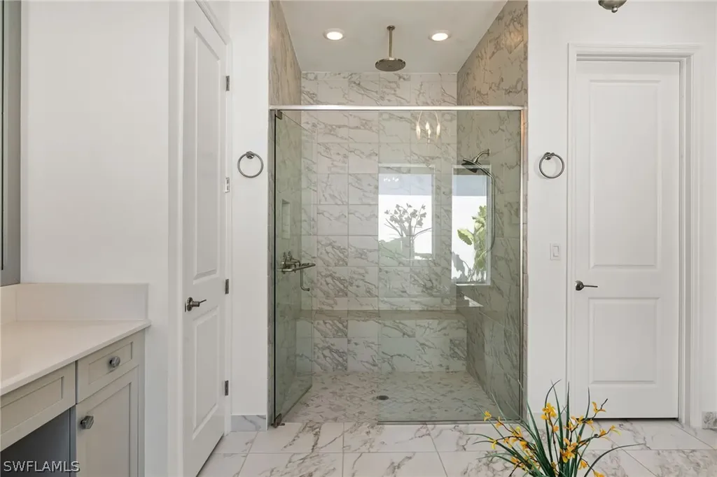 12097 Eucalyptus Way Naples FL 34120