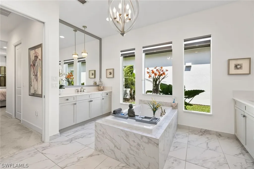 12097 Eucalyptus Way Naples FL 34120