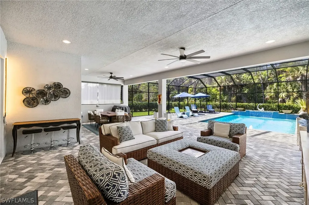 12097 Eucalyptus Way Naples FL 34120