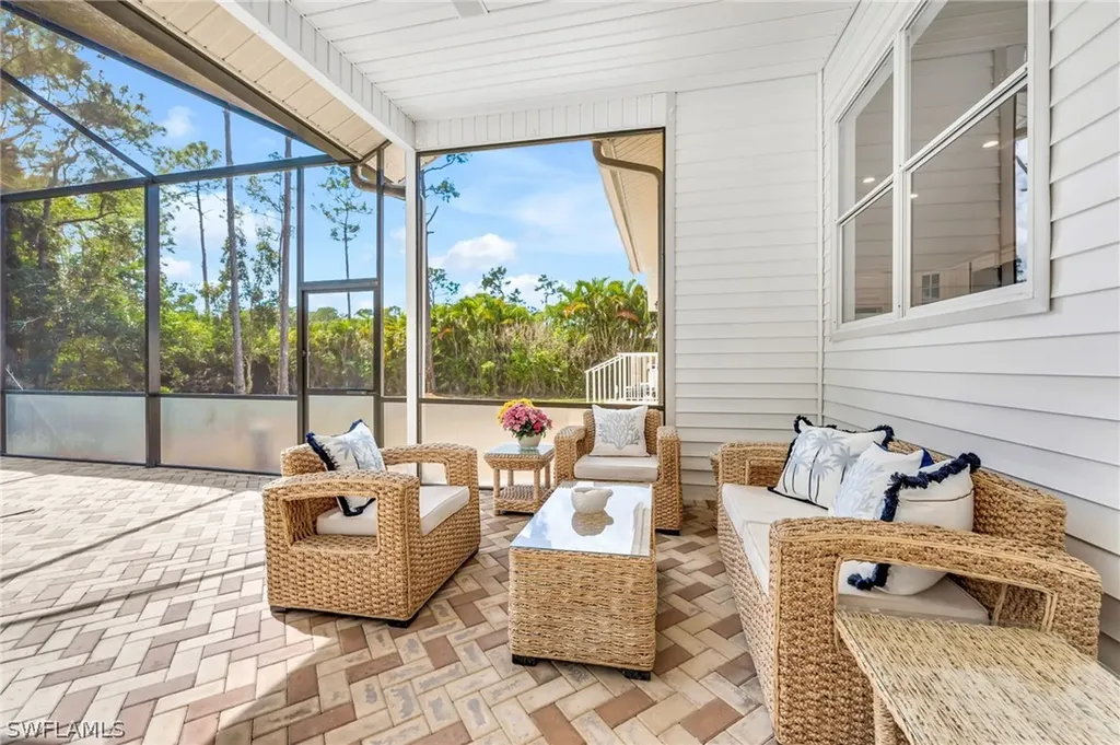 5790 Standing Oaks Lane Naples FL 34119