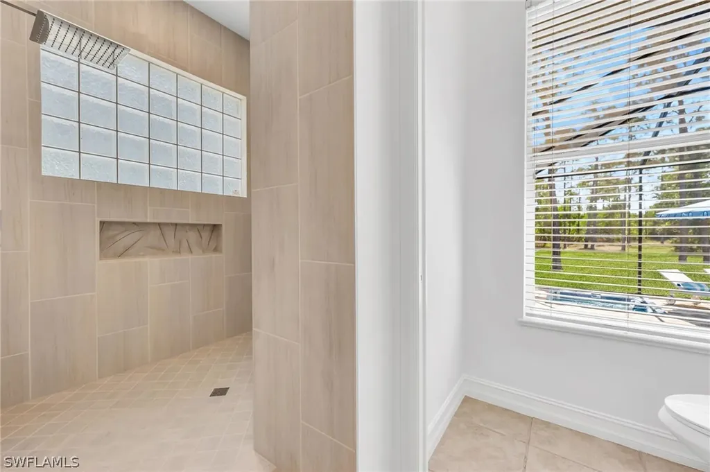 5790 Standing Oaks Lane Naples FL 34119