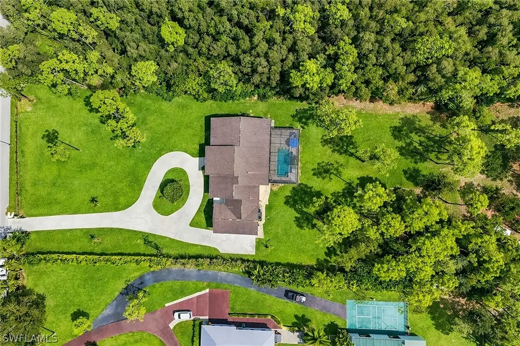 5790 Standing Oaks Lane Naples FL 34119