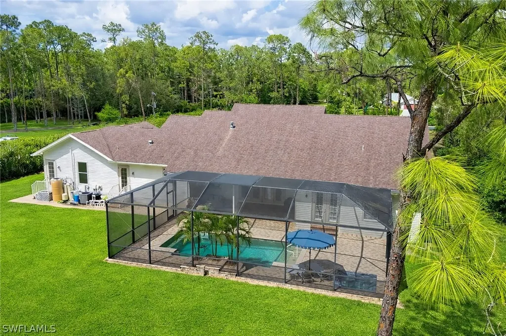 5790 Standing Oaks Lane Naples FL 34119
