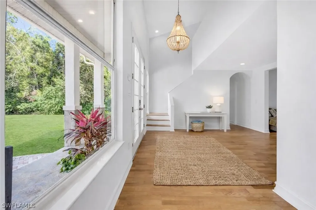 5790 Standing Oaks Lane Naples FL 34119