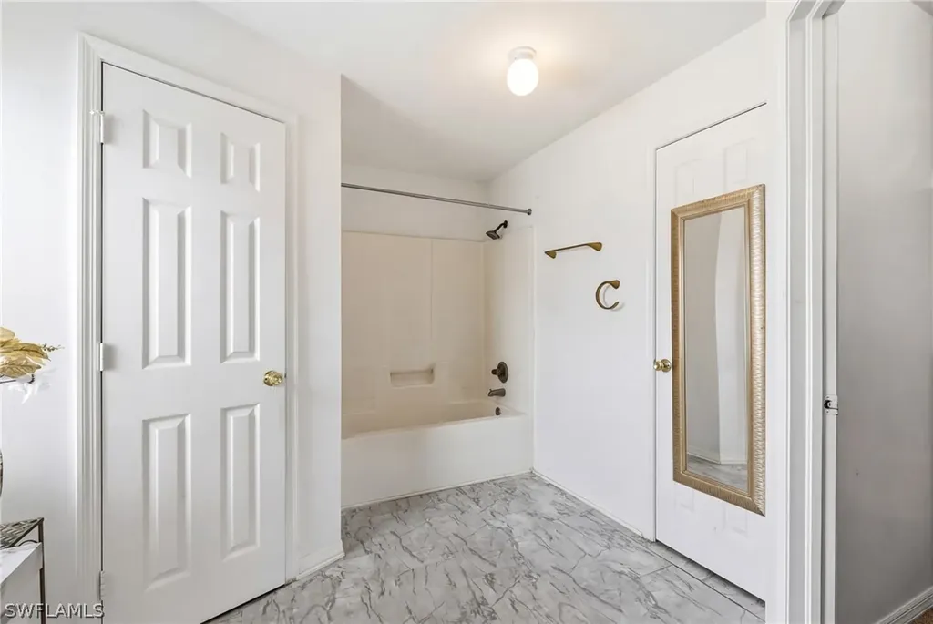 2009 NE 13th Place Cape Coral FL 33909