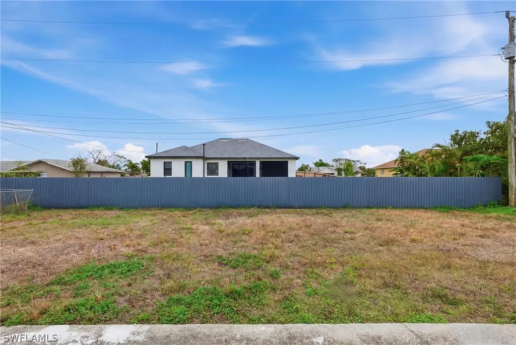 2009 NE 13th Place Cape Coral FL 33909