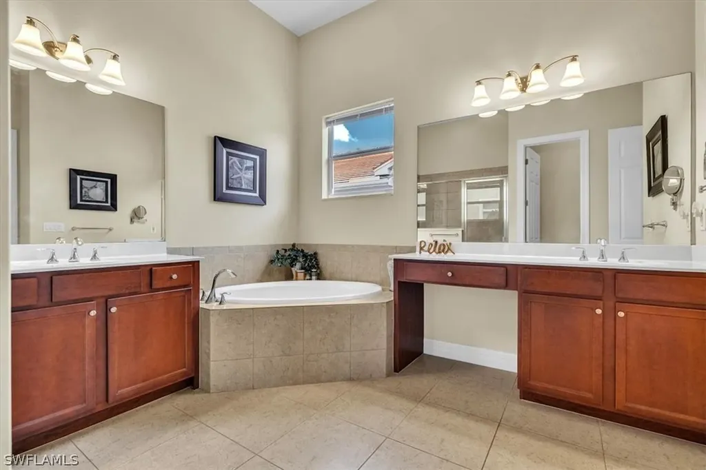 12617 Fairway Cove Court Fort Myers FL 33905