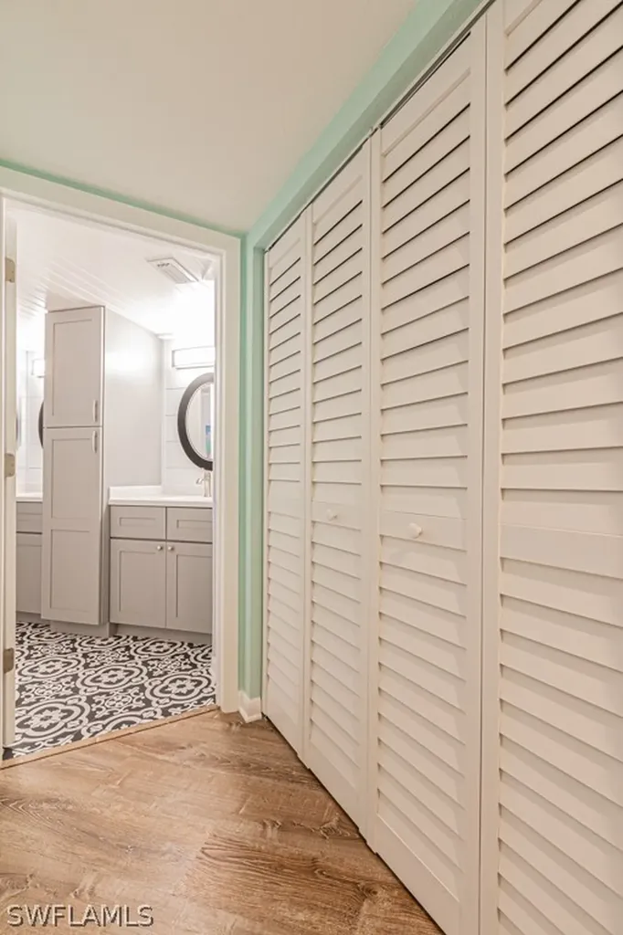 2132 Tama Circle Naples FL 34112