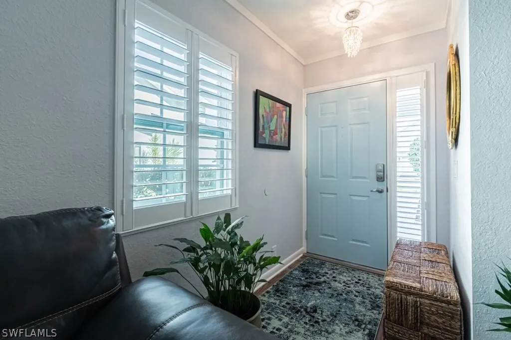 2132 Tama Circle Naples FL 34112