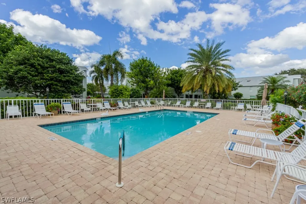 2132 Tama Circle Naples FL 34112