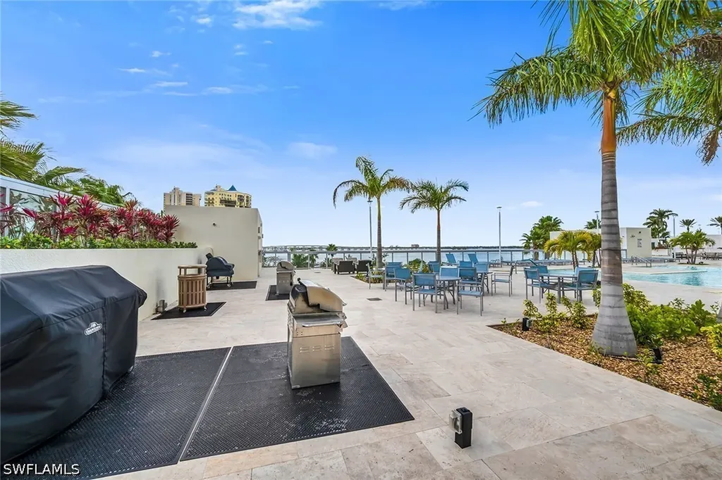 3000 Oasis Grand Boulevard Fort Myers FL 33916