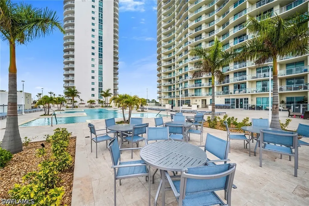 3000 Oasis Grand Boulevard Fort Myers FL 33916