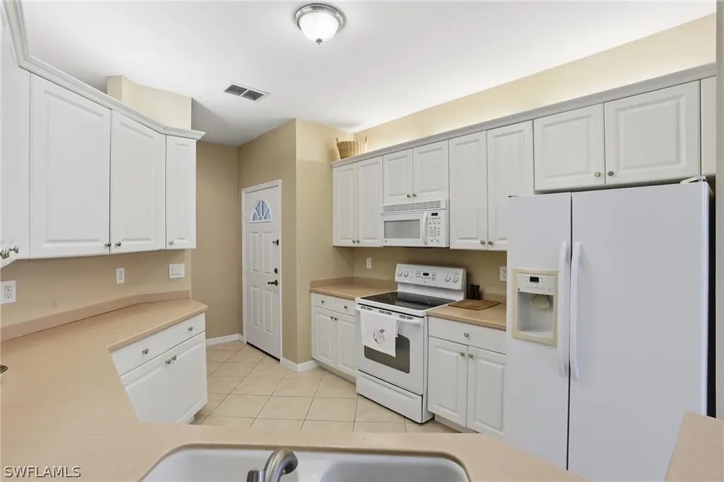 28121 Hiram Street Bonita Springs FL 34135