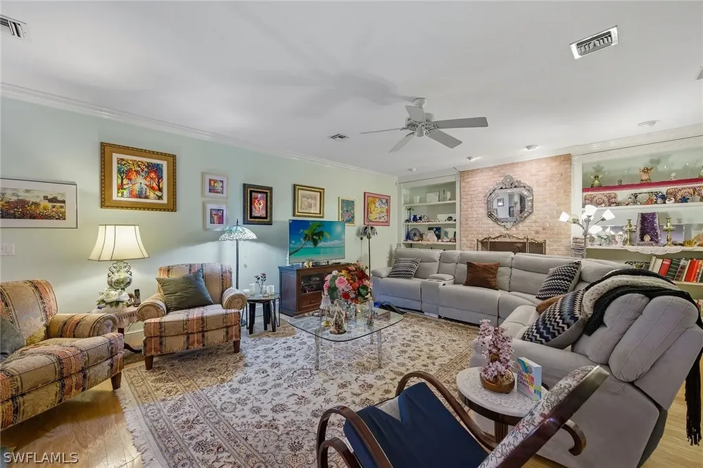 2752 14th Street N Naples FL 34103