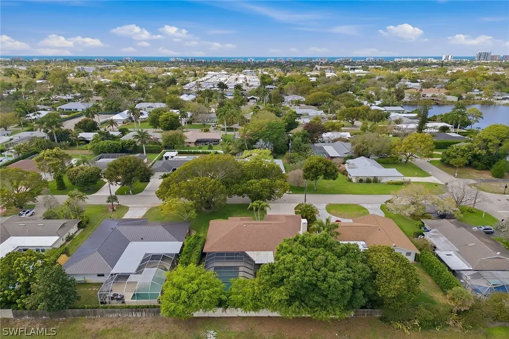 2752 14th Street N Naples FL 34103