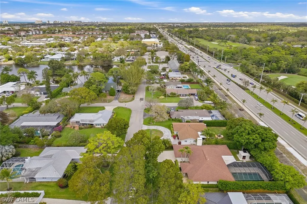 2752 14th Street N Naples FL 34103