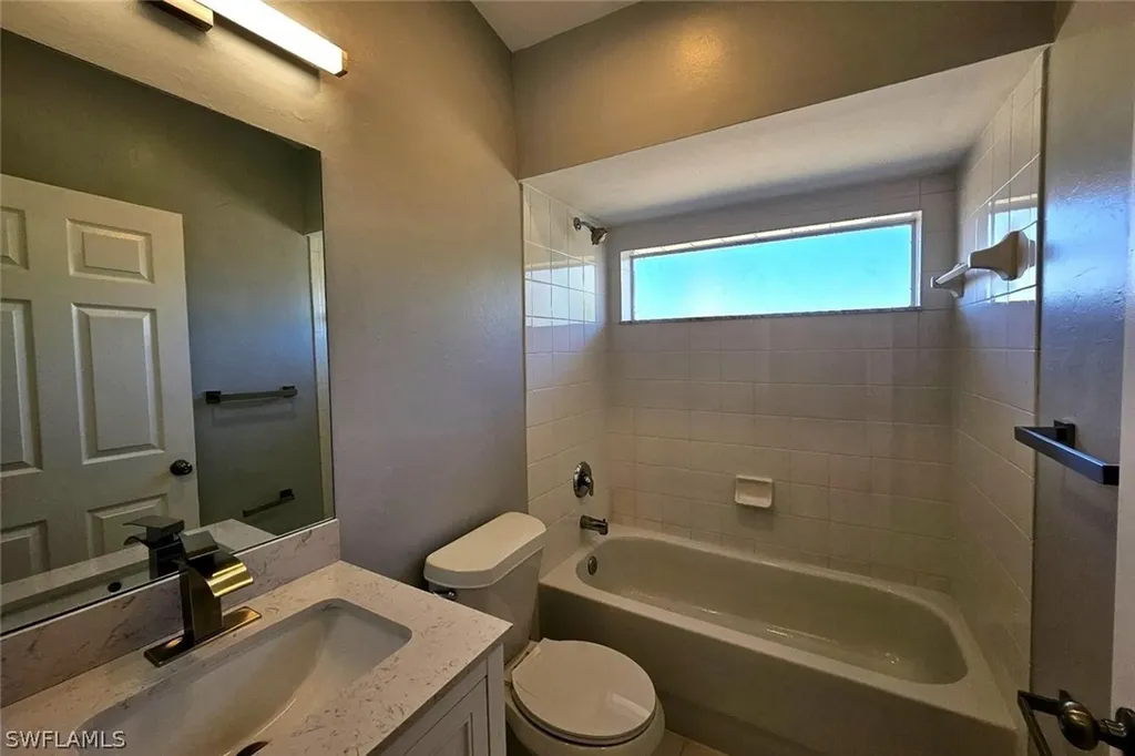 3012 40th Street SW Lehigh Acres FL 33976