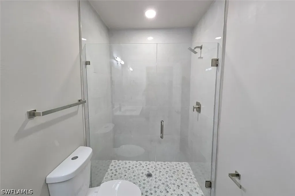 2423/2421 Milton Avenue S Lehigh Acres FL 33973