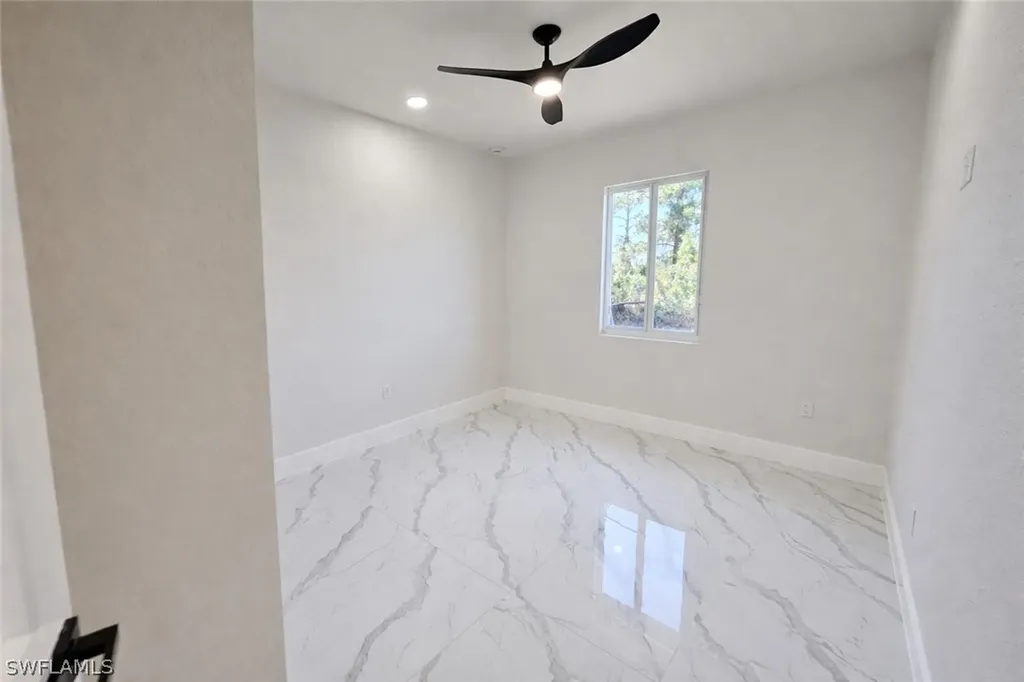 2423/2421 Milton Avenue S Lehigh Acres FL 33973
