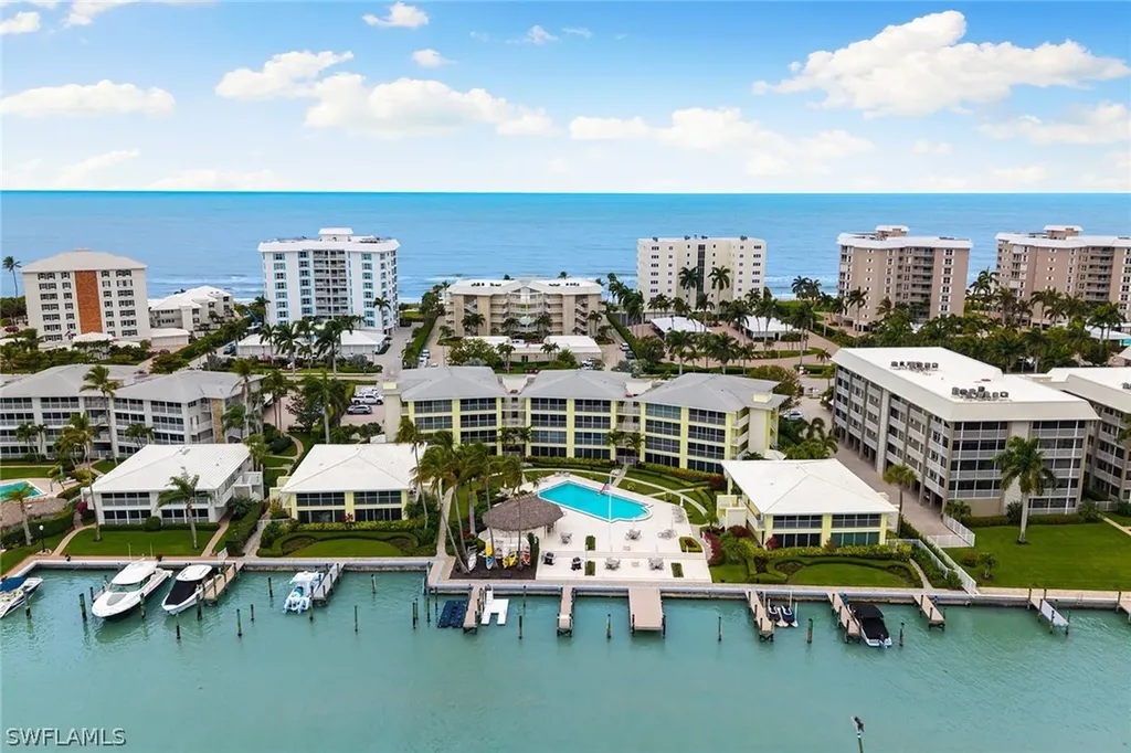 2850 Gulf Shore Boulevard N Naples FL 34103