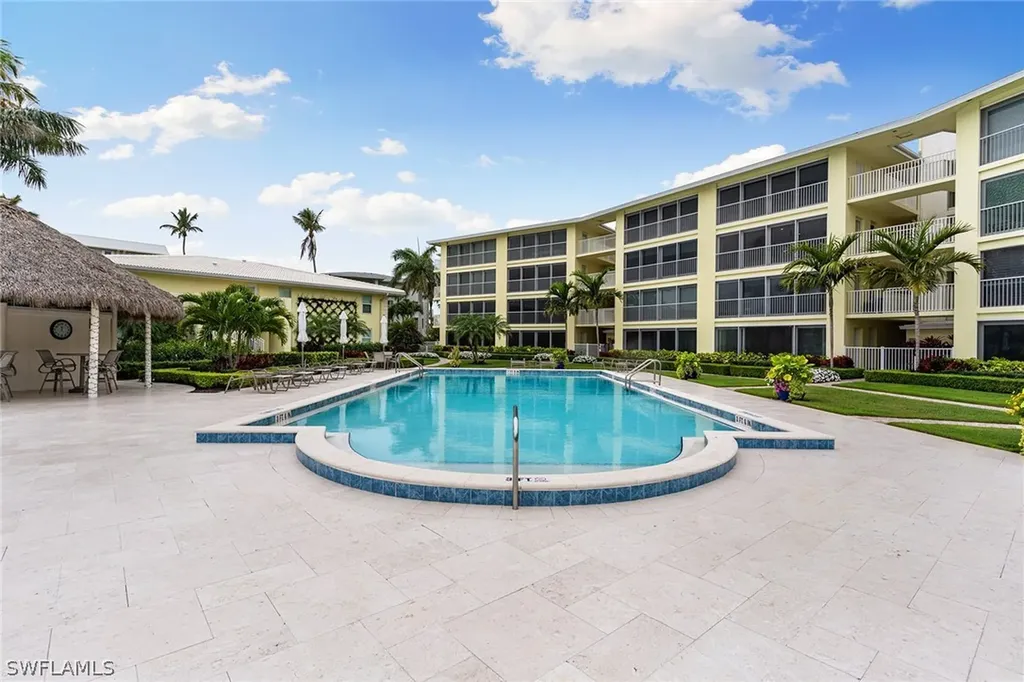 2850 Gulf Shore Boulevard N Naples FL 34103
