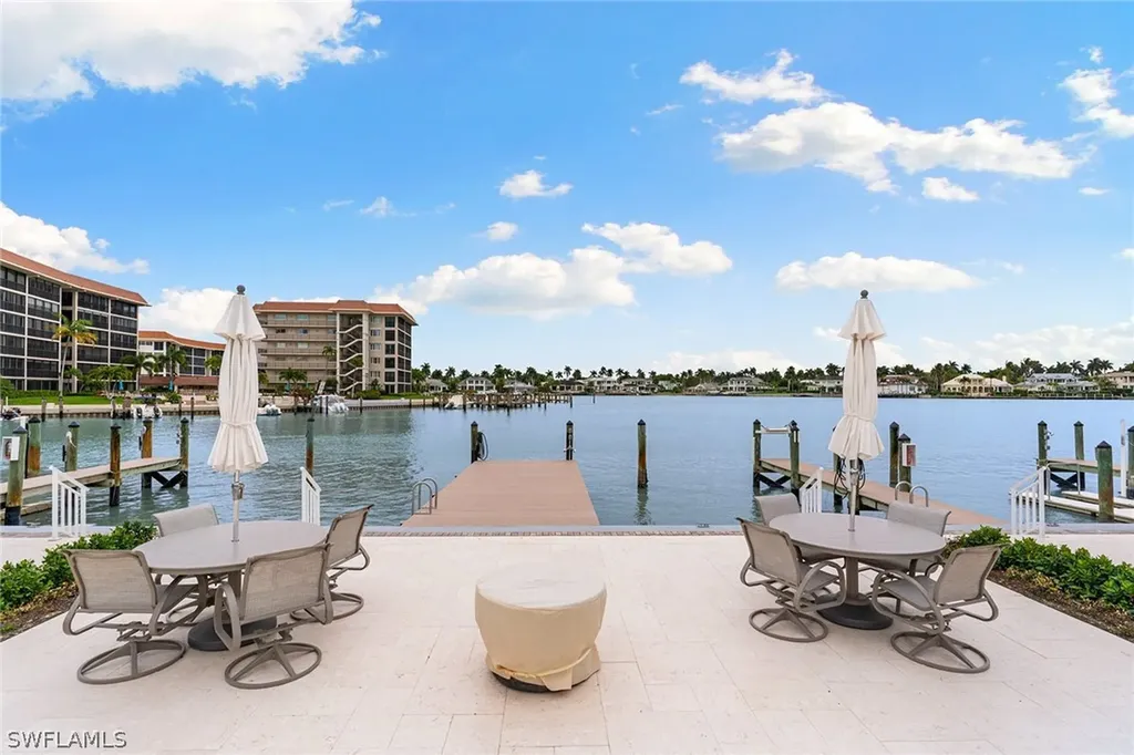 2850 Gulf Shore Boulevard N Naples FL 34103