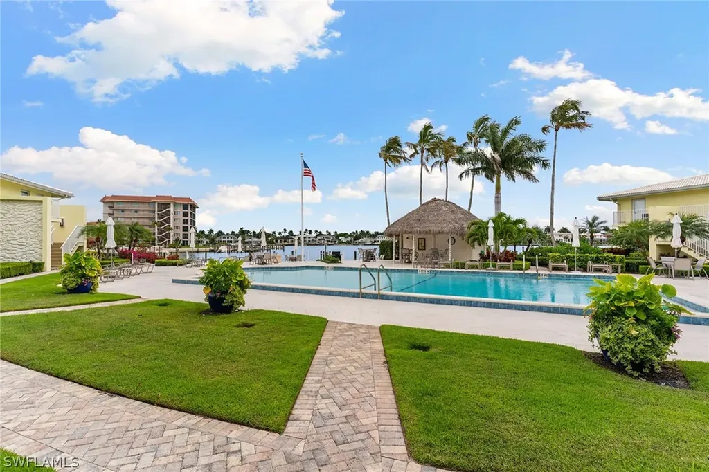 2850 Gulf Shore Boulevard N Naples FL 34103