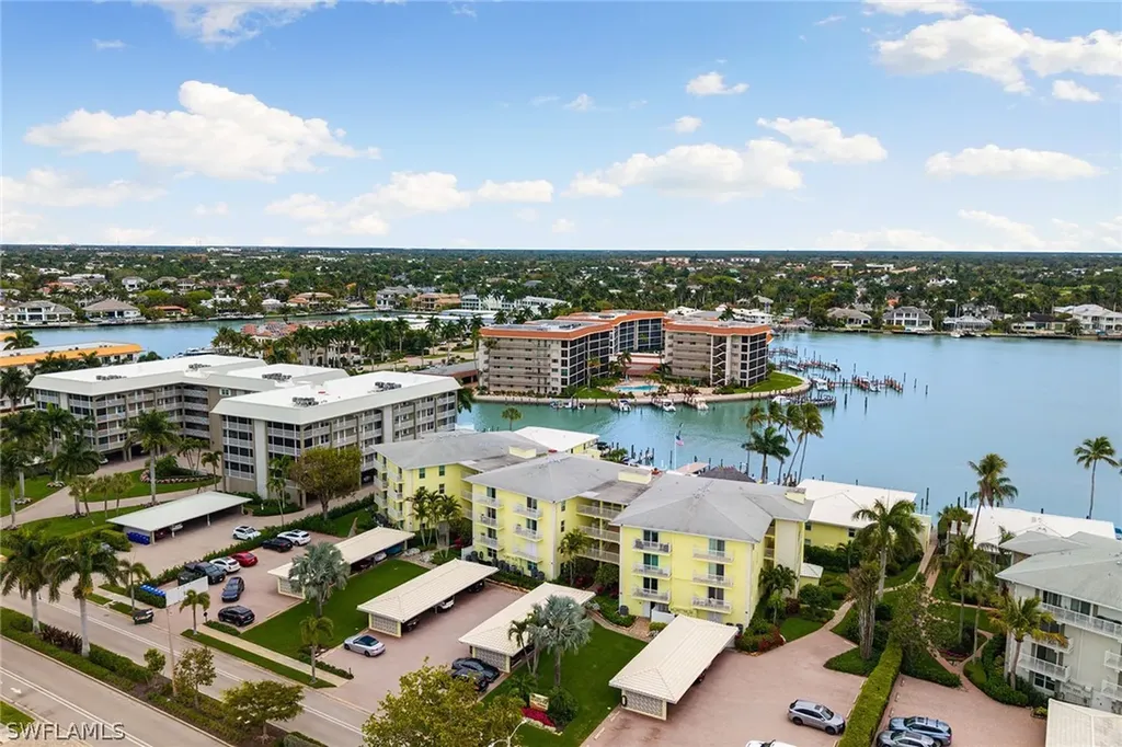 2850 Gulf Shore Boulevard N Naples FL 34103