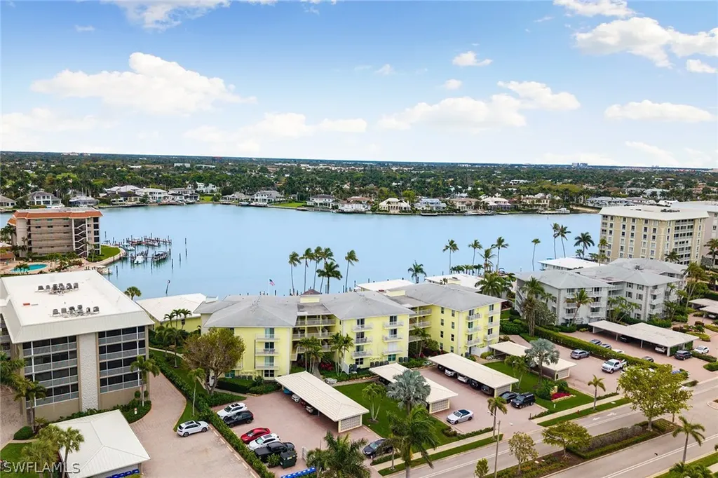 2850 Gulf Shore Boulevard N Naples FL 34103