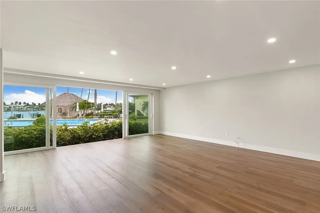 2850 Gulf Shore Boulevard N Naples FL 34103
