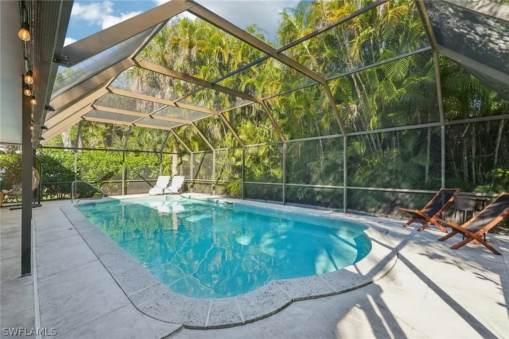 4439 Rosea Court Naples FL 34104