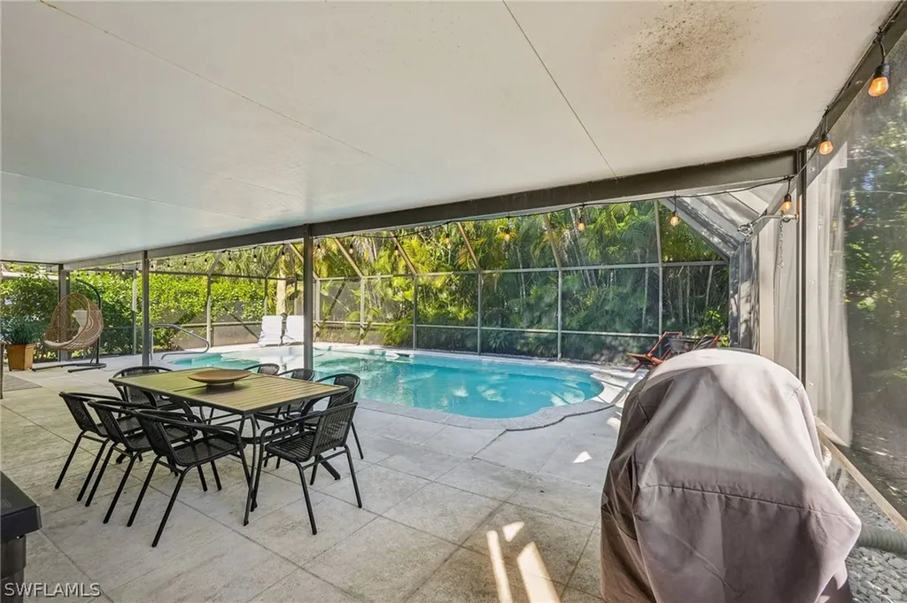 4439 Rosea Court Naples FL 34104